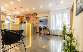 Samoobslugowy Hotel Astoria Fly Modlin Airport